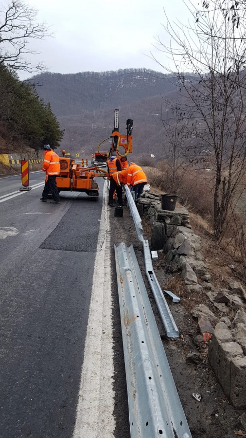 Patru zile cu restricții de trafic pentru lucrări pe Valea Oltului