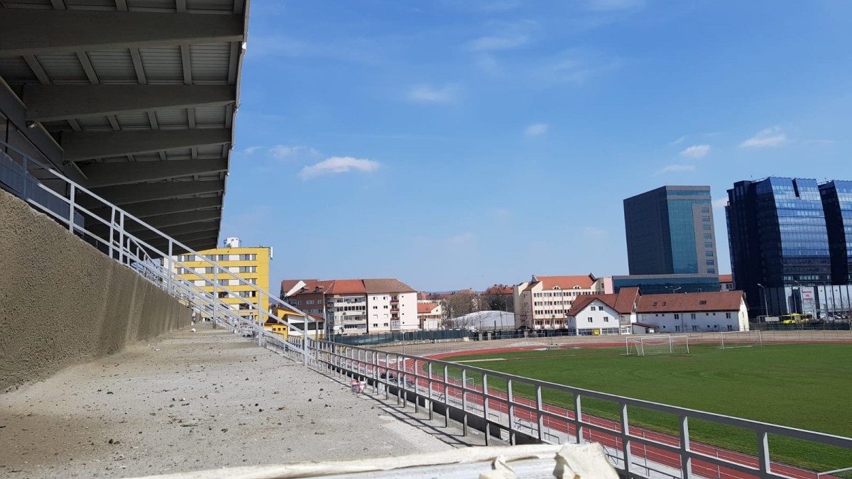 GALERIE FOTO-Cum arată stadionul din Sibiu, la aproape două săptămâni de când trebuia inaugurat. A doua oară