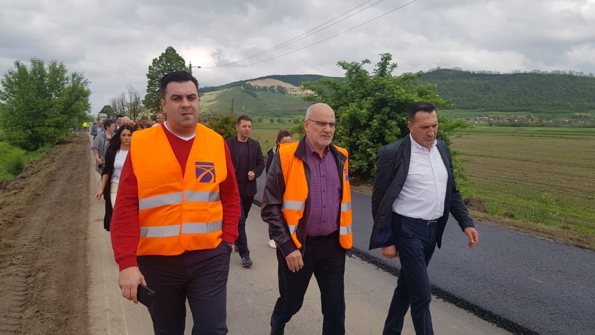 Ministrul Transporturilor a venit la Mediaș să promită că în 2022 ar putea fi gata centura și să-l atace pe președintele Iohannis