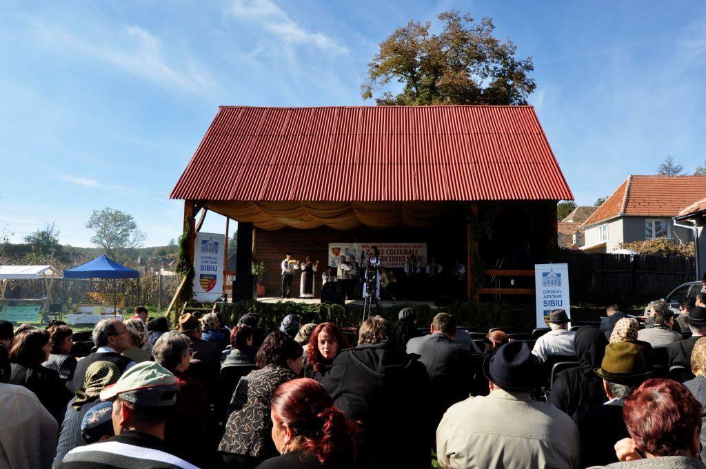 O nuntă ca la carte. “Zilele Culturale ale Judeţului Sibiu”