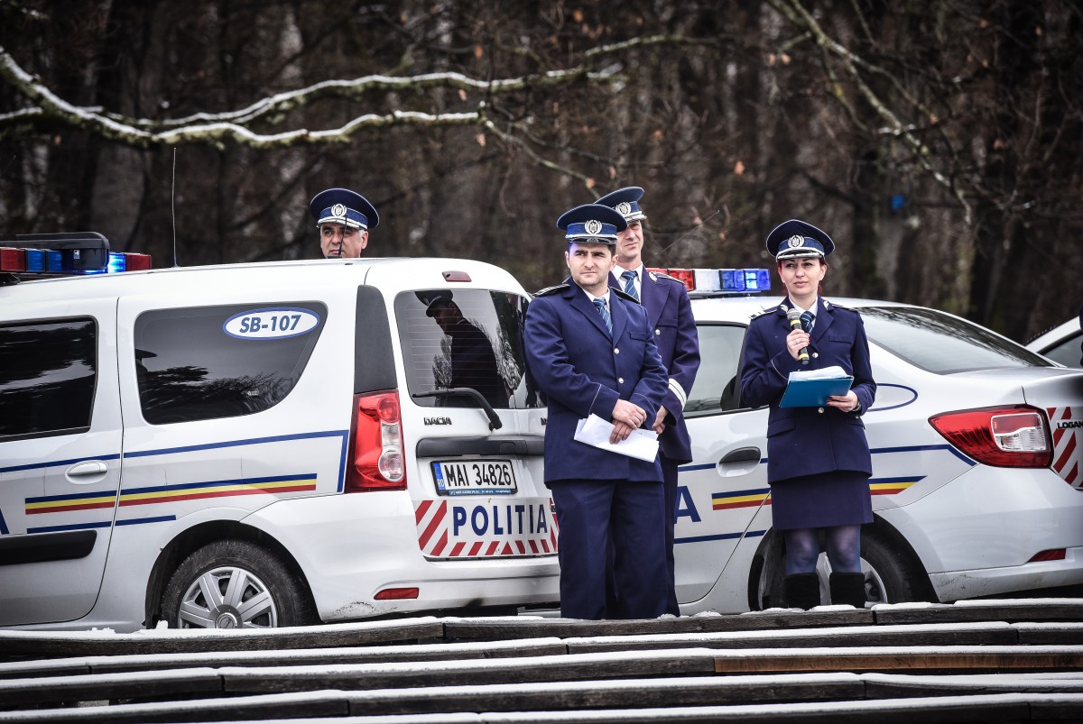 12 candidați pe loc pentru un post de polițist, la Sibiu. S-a prelungit termenul de completare a dosarelor