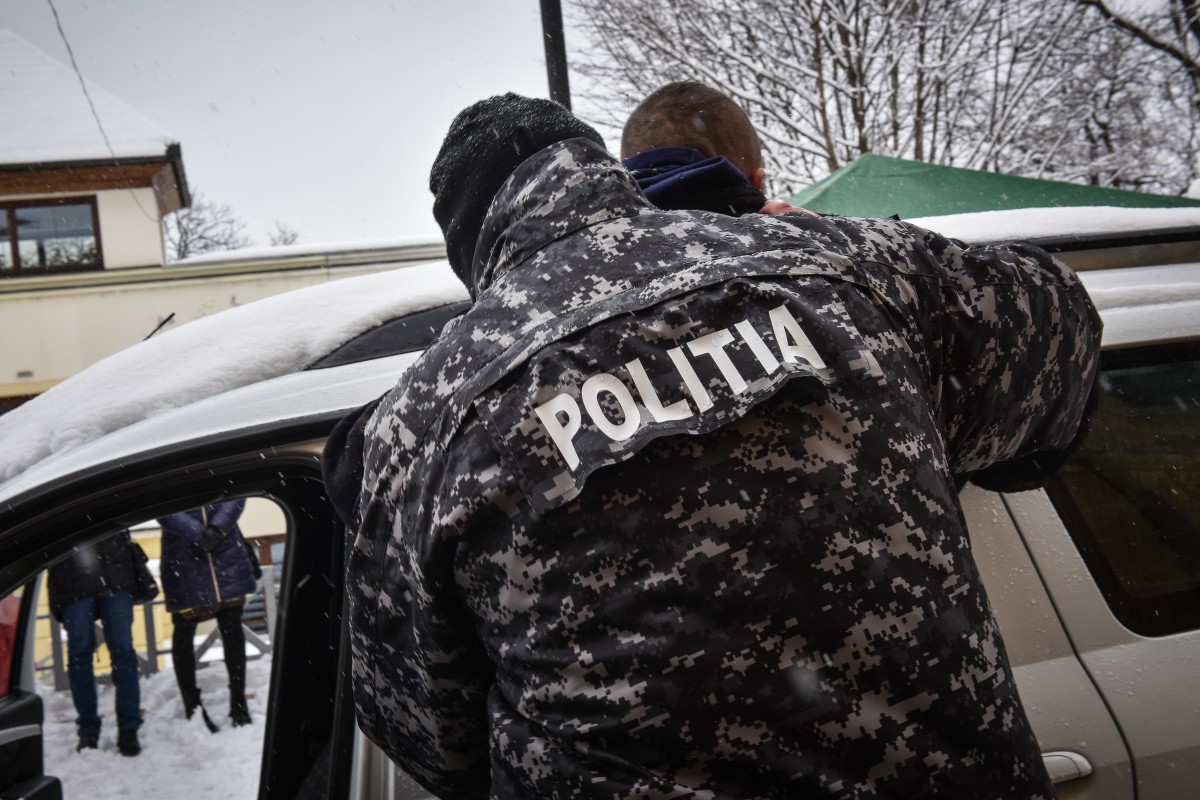 ACTUALIZARE Sibienii care au furat bunuri din șapte cabane din Cârțișoara, arestați