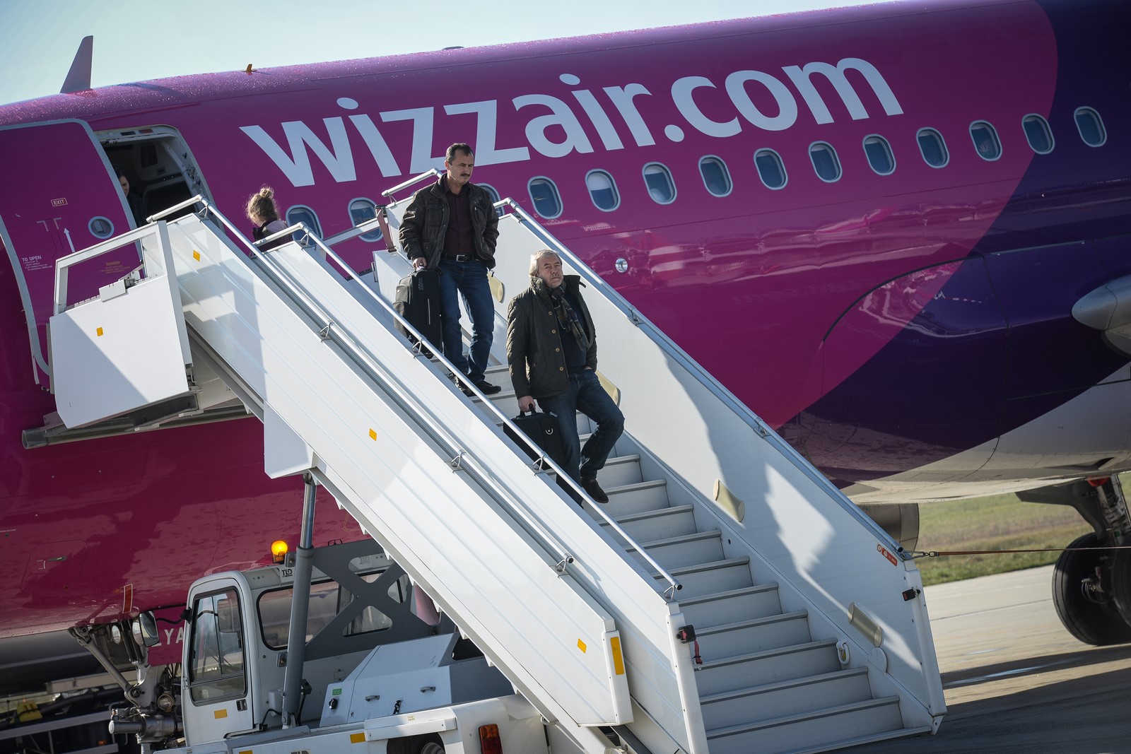 ACTUALIZARE Aeroportul Sibiu se pregătește de reluarea parțială a zborurilor. ”Frecvența va fi redusă cu 50%”