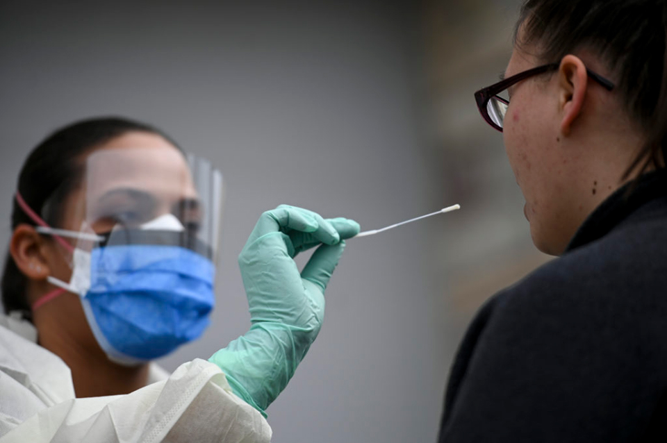 Trei cazuri de coronavirus confirmate la o fabrică din Zona Industrială Vest