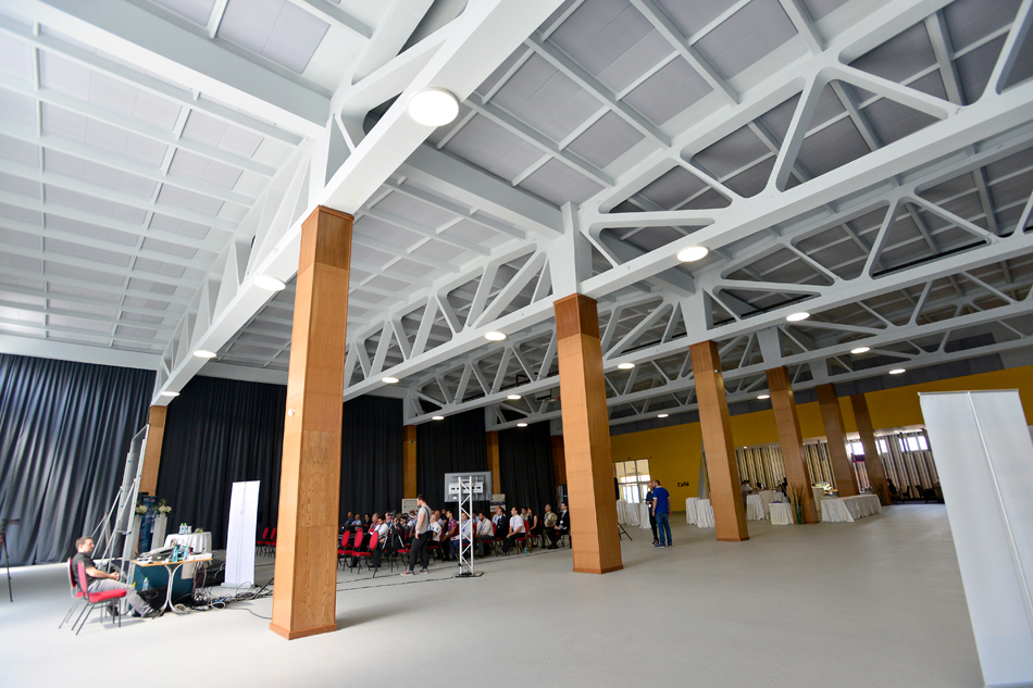 Schimbarea la fata a Sibiului. O hala industriala a devenit primul centru expozitional din oras