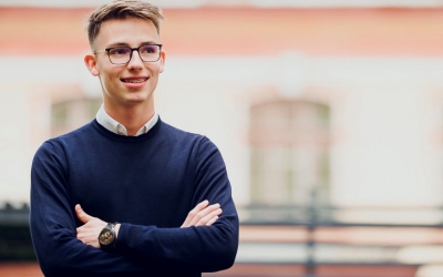 Vlad Băcilă tânărul acceptat la patru universități din Anglia: Îmi doresc ca generația mea să aibă curajul să iasă din zona de confort, pentru că efortul merită