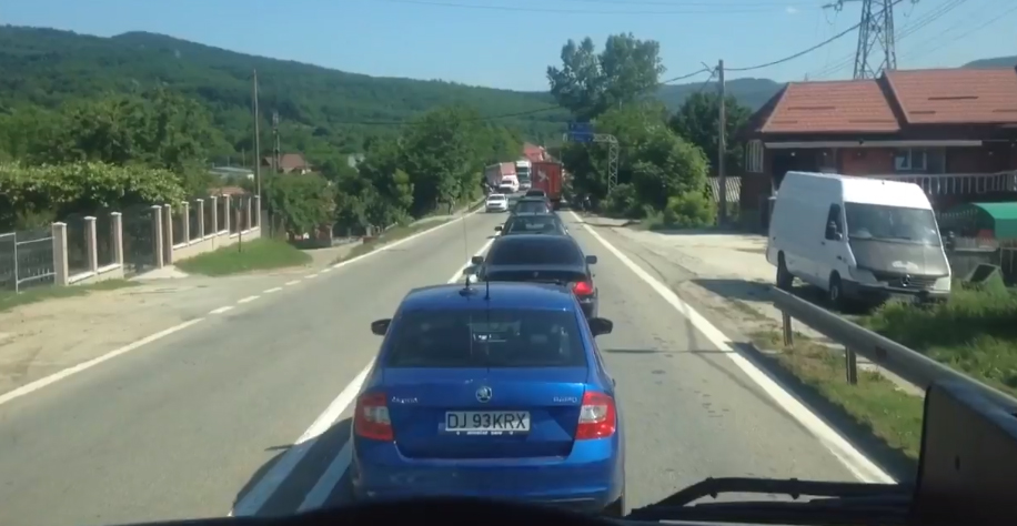 Restricții de circulație pe Valea Oltului cauzate de lucrări