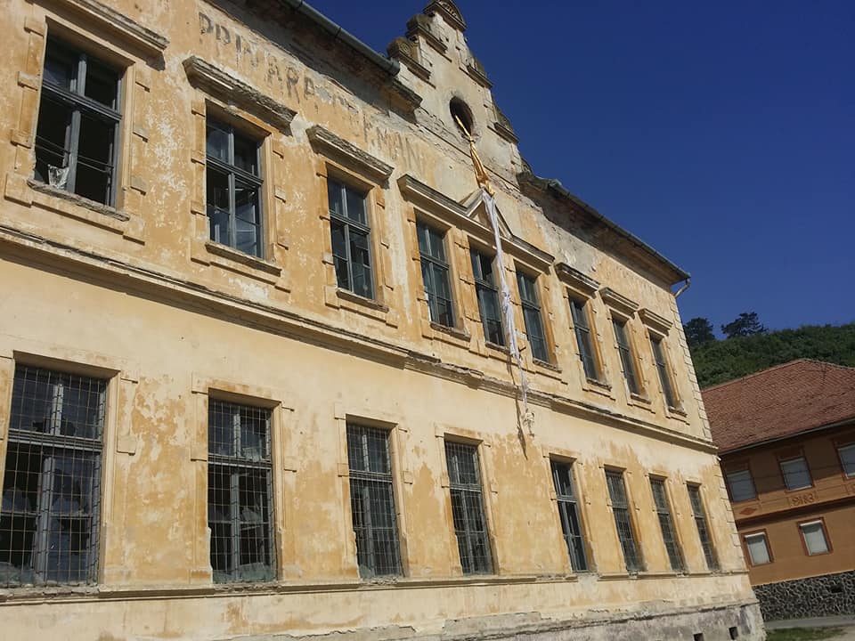 Biserica Evanghelică vinde fosta școală din Șeica Mare
