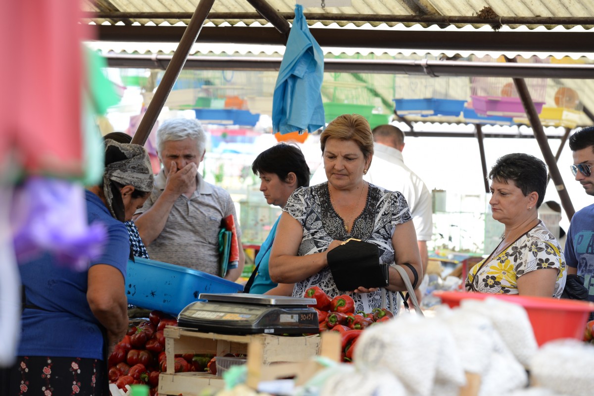 Proiect de hotărâre în dezbatere publică: în piețele din Sibiu vor fi interzise pungile din plastic subțire