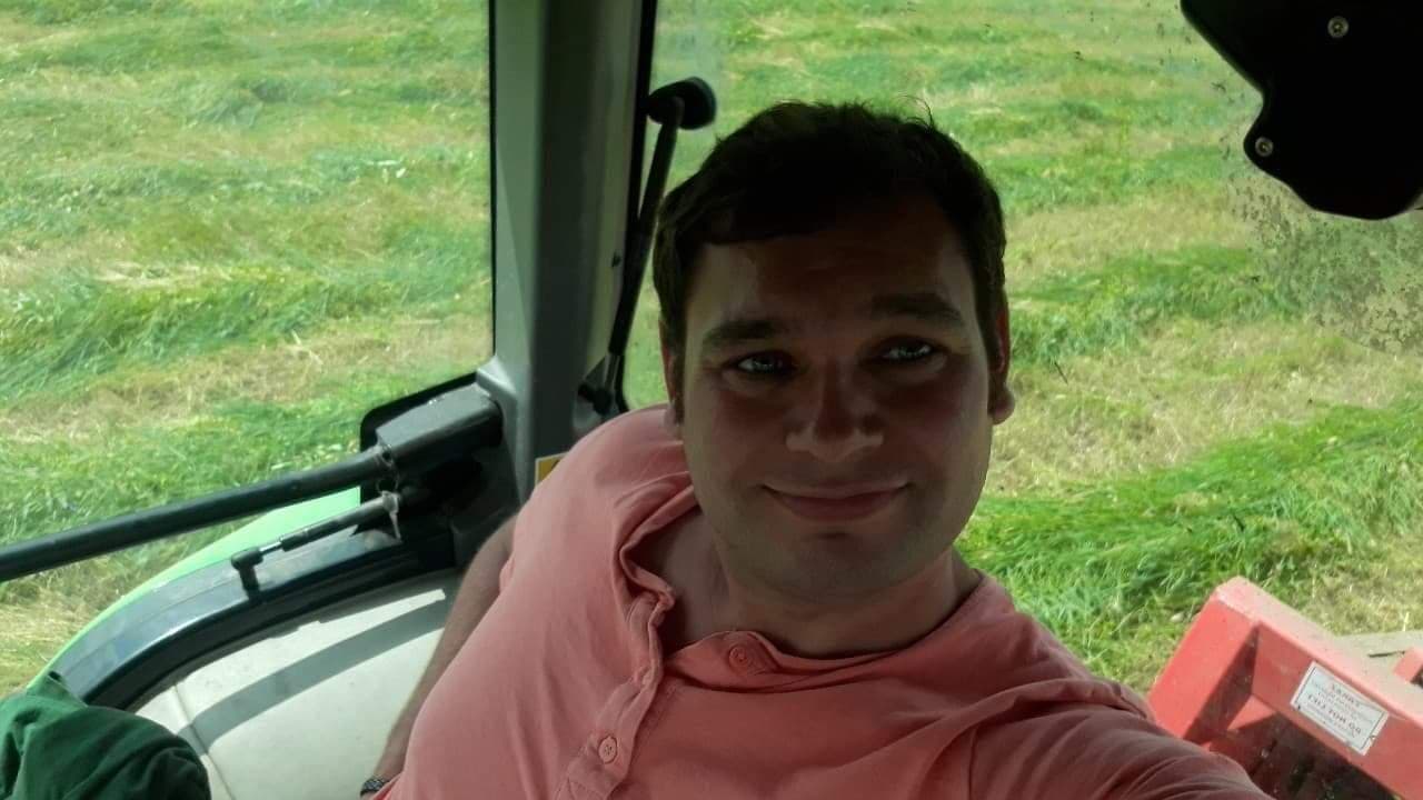 IT-stul sibian care a adus tehnologia în fermă. ”Dac-o faci cu cap, n-ai cum să nu câștigi din agricultură”