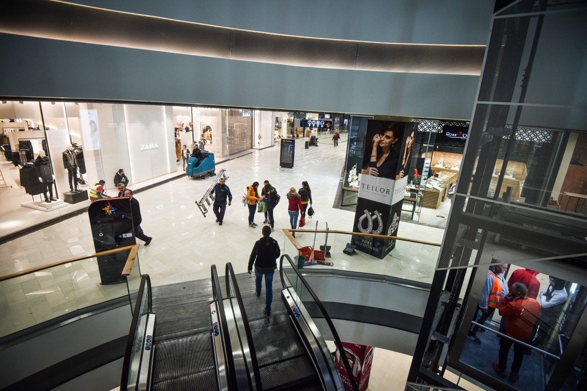 Președintele Iohannis a anunțat redeschiderea mall-urilor