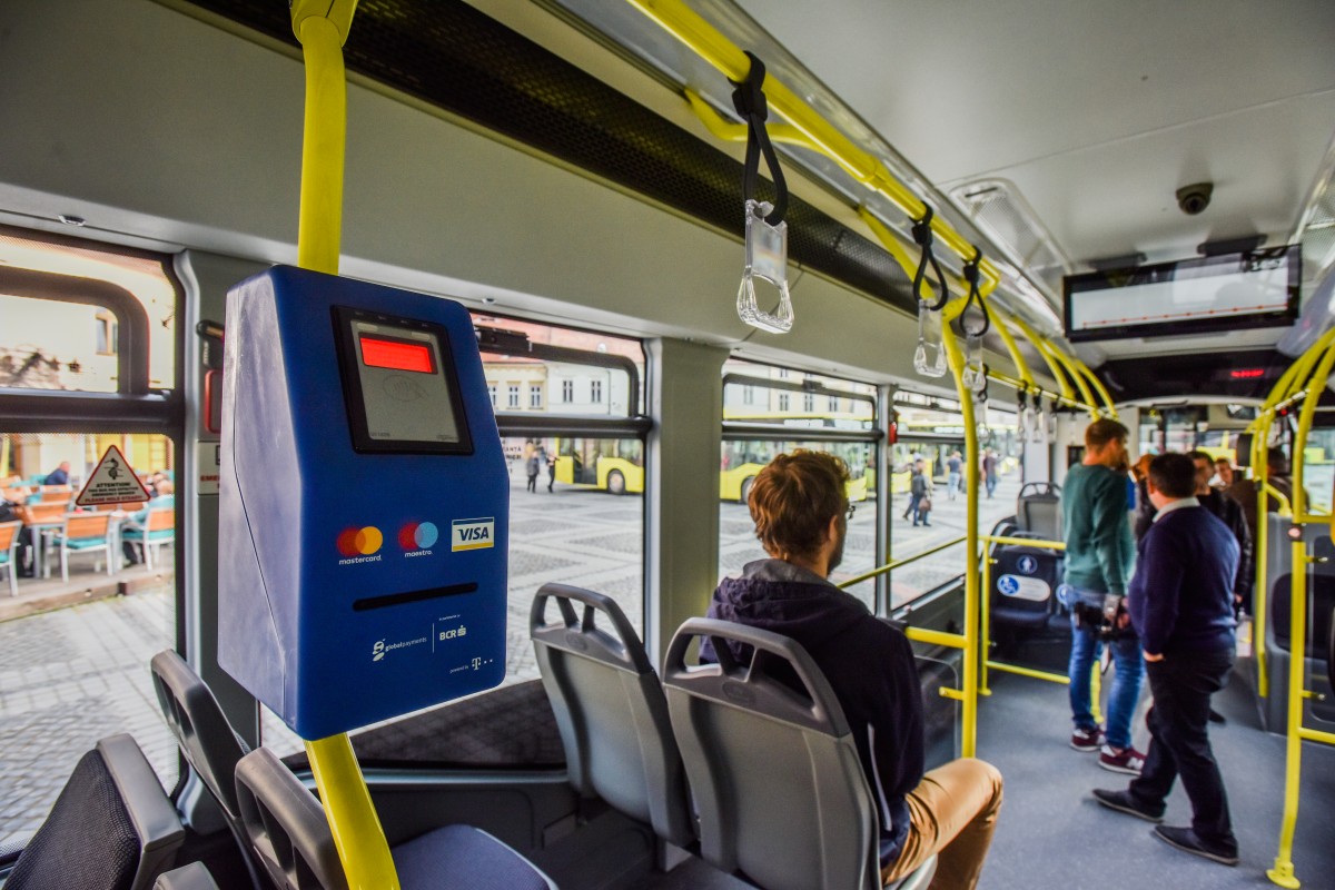 34 de sibieni amendați pentru că nu purtau mască în autobuz. 500 de lei amenda minimă