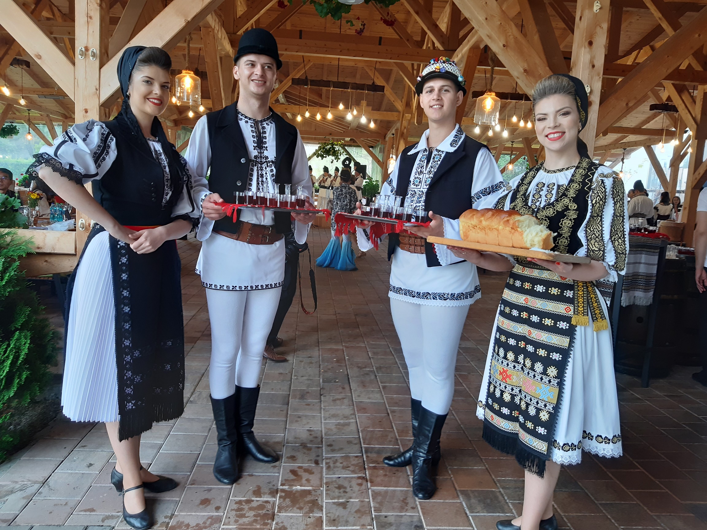 Festivalul „Cântecele Munților”: cultură tradițională în aer liber
