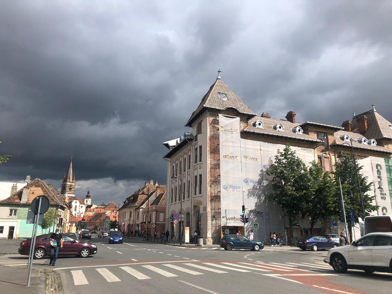 Cod galben de ploi și vijelii în tot județul Sibiu