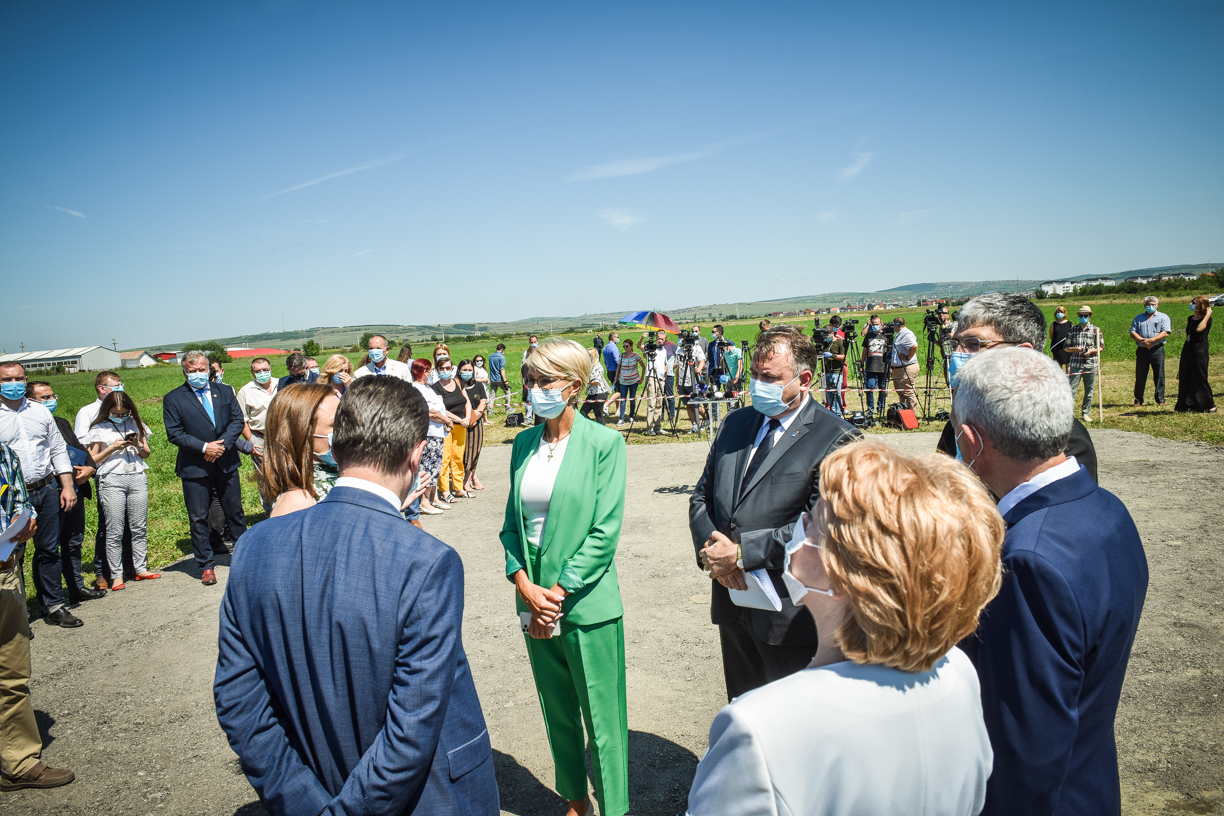FOTO Șefii Guvernului au venit la Sibiu să promită noul spital județean. ”Este o zi istorică”