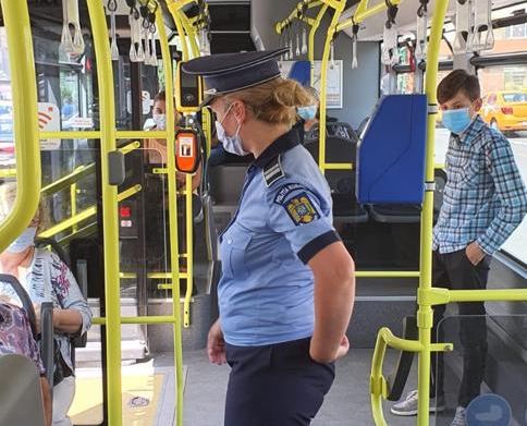 Patru sibieni au fost amendați pentru că nu au purtat mască în autobuz