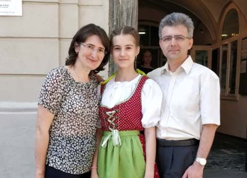 Maria Cîndea, fetița cu două tumori pe creier, a decedat. Tatăl: „Am sperat până în ultima clipă”