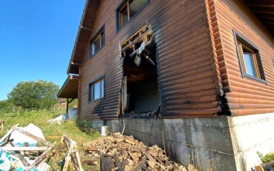 Cisnădioara: 10.000 de euro, recompensă pentru cel care a incendiat o cabană