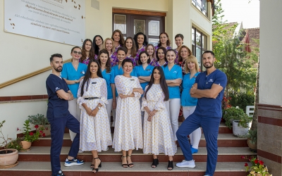 Performanță financiară de referință pentru clinicile DENT ESTET din Sibiu: Cifră de afaceri de peste 2.400.000 lei pentru primele 6 luni ale anului 2020,  în creștere cu 58% față de aceeași perioadă a anului trecut.