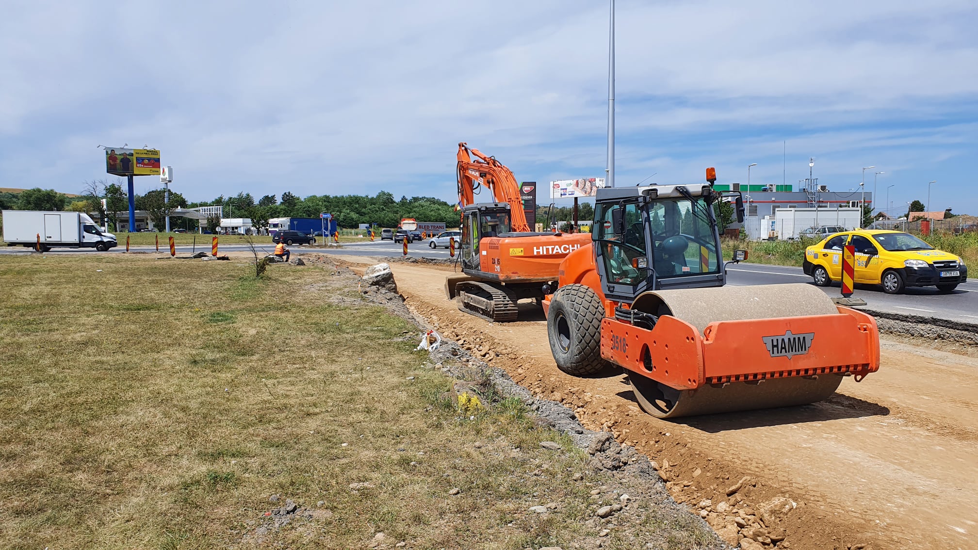 După ani de așteptare, au început lucrările de reamenajare a sensului giratoriu de la Veștem