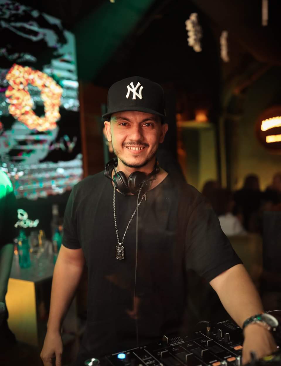 DJ sibian despre petrecerile în pandemie: „Se mai fac, dar sunt mai așezate ca înainte”