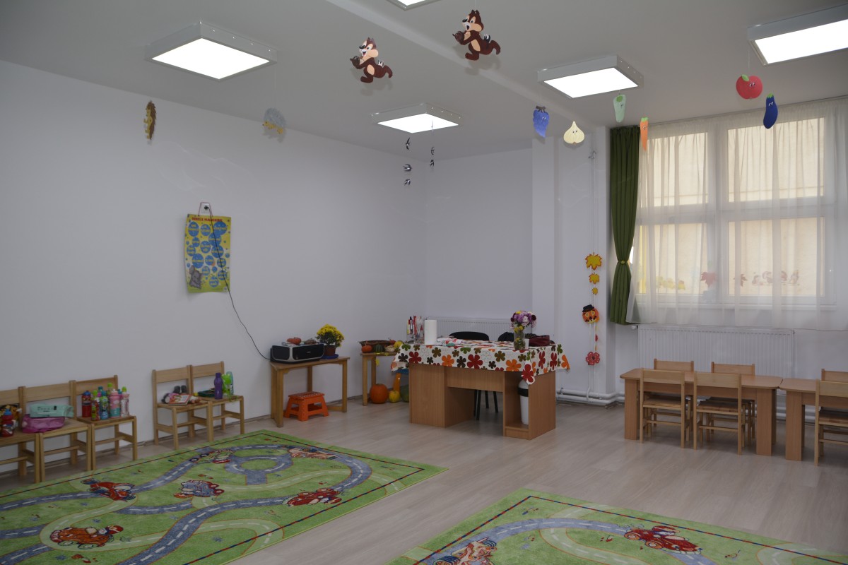 Ghidul noului an școlar: accesul părinților în gradiniță nu va fi permis. Maxim 20 de copii cu doi adulţi, în fiecare grupă