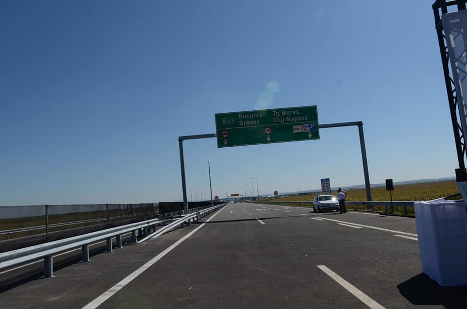 Video. Primii kilometri de autostradă finalizați în 2020. Tronsonul de 5,35 de km, între Biharia şi Borş