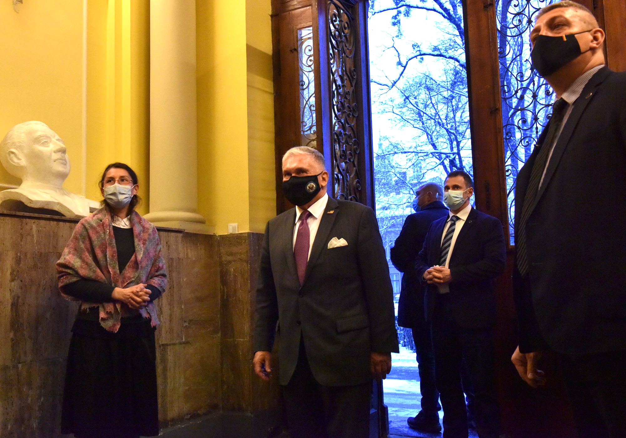 Ambasadorul Americii a întârziat la întâlnirea cu președinta CJ Sibiu. Daniela Cîmpean nu l-a mai așteptat