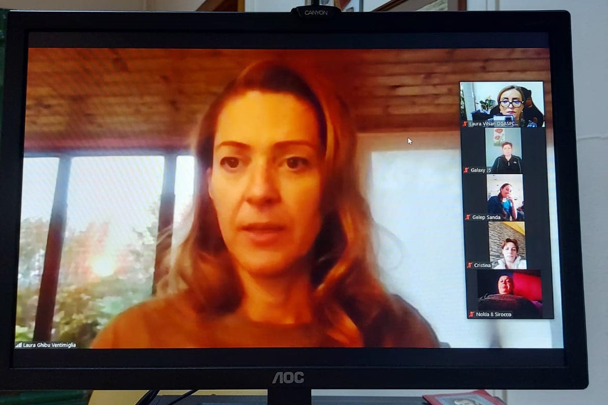 Întâlnire on line între angajații DGASPC și Laura Ghibu, medicul din Suedia, după ce aproape jumătate dintre aceștia refuză să se vaccineze