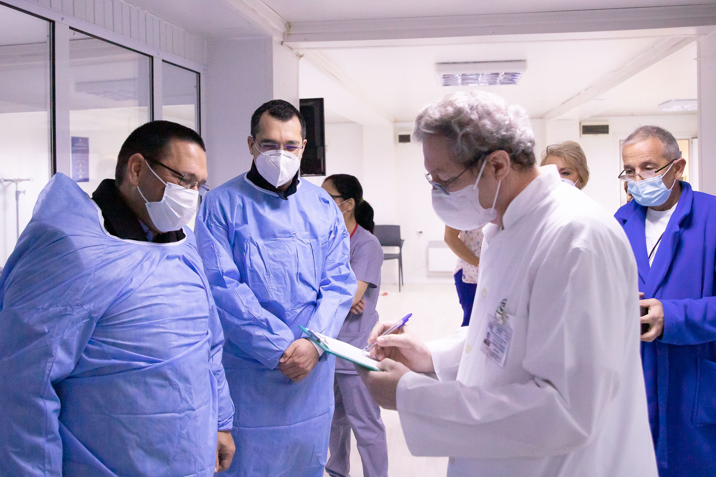 Vlad Voiculescu anunţă controale la centrele de vaccinare anti-COVID