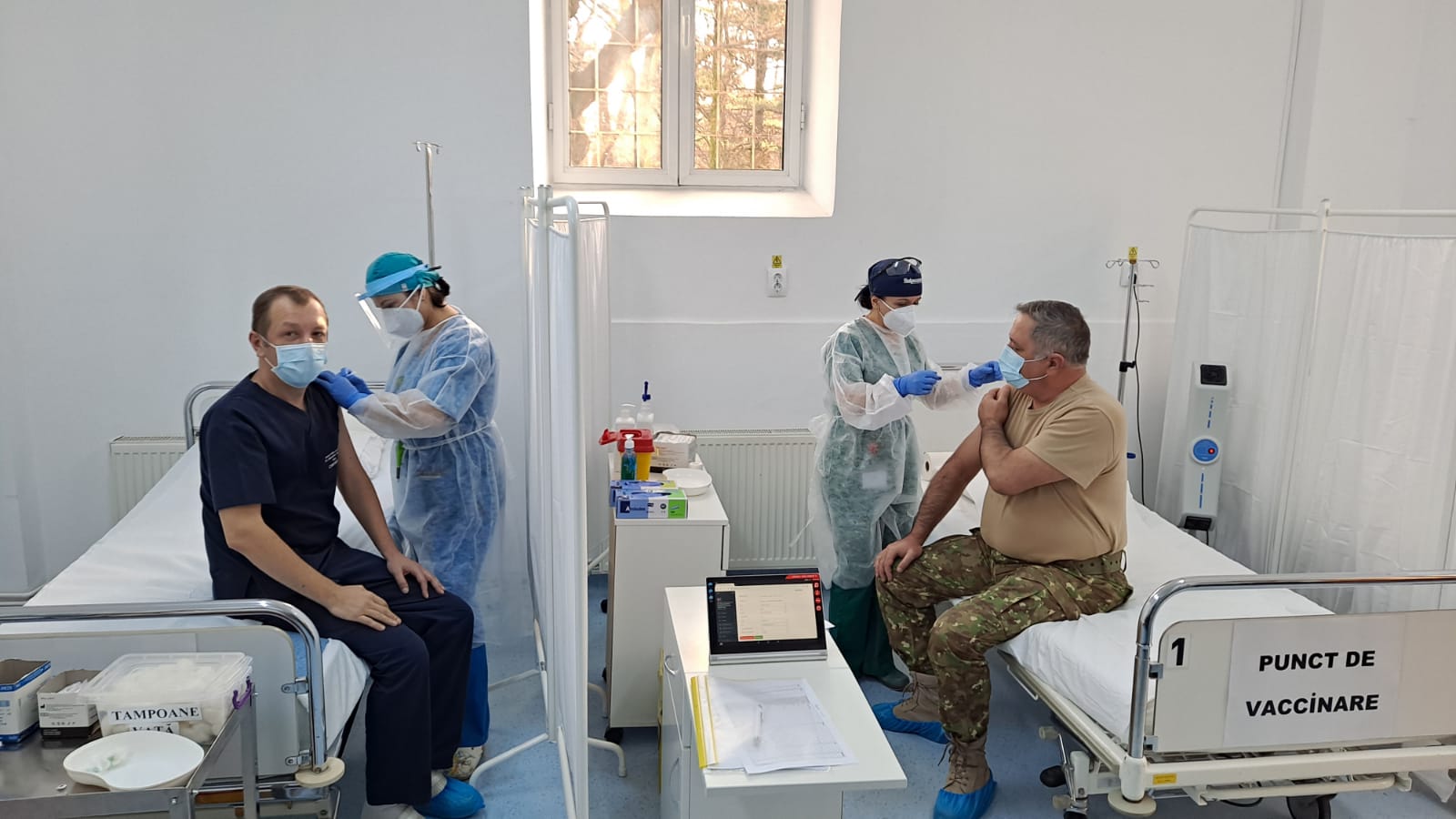 Cum se simt primii sibieni care s-au vaccinat împotriva SARS CoV-2: „Nu am avut nici măcar o durere de cap”