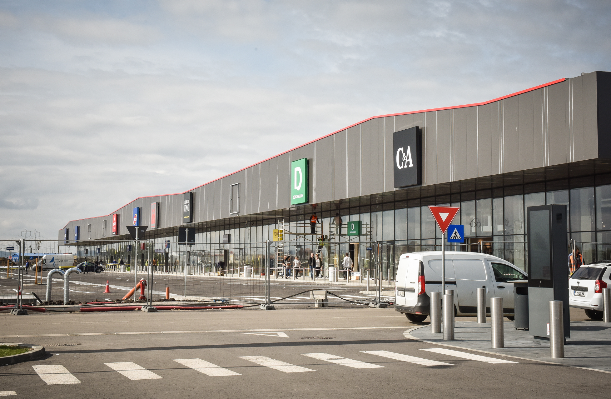 proprietar conspiraţie conversie  Noul centru comercial al Sibiului – Prima Shopping Center, inaugurat  săptămâna viitoare