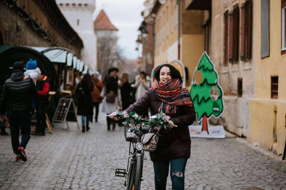 Monika Tompoș, președintele Asociației Develop Sibiu: „nu vom nimeri niciodată pista aceea corectă pentru biciclete”