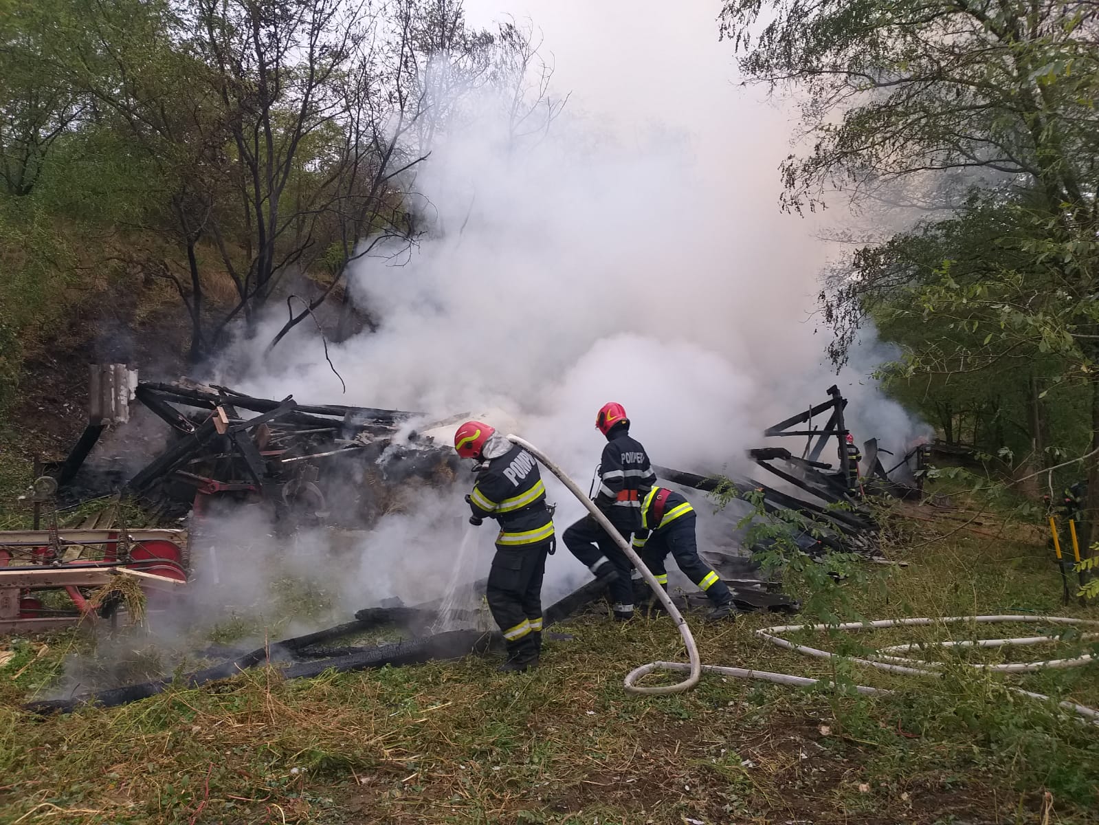 Incendiu la un saivan. Focul ar fi fost aprins intenționat