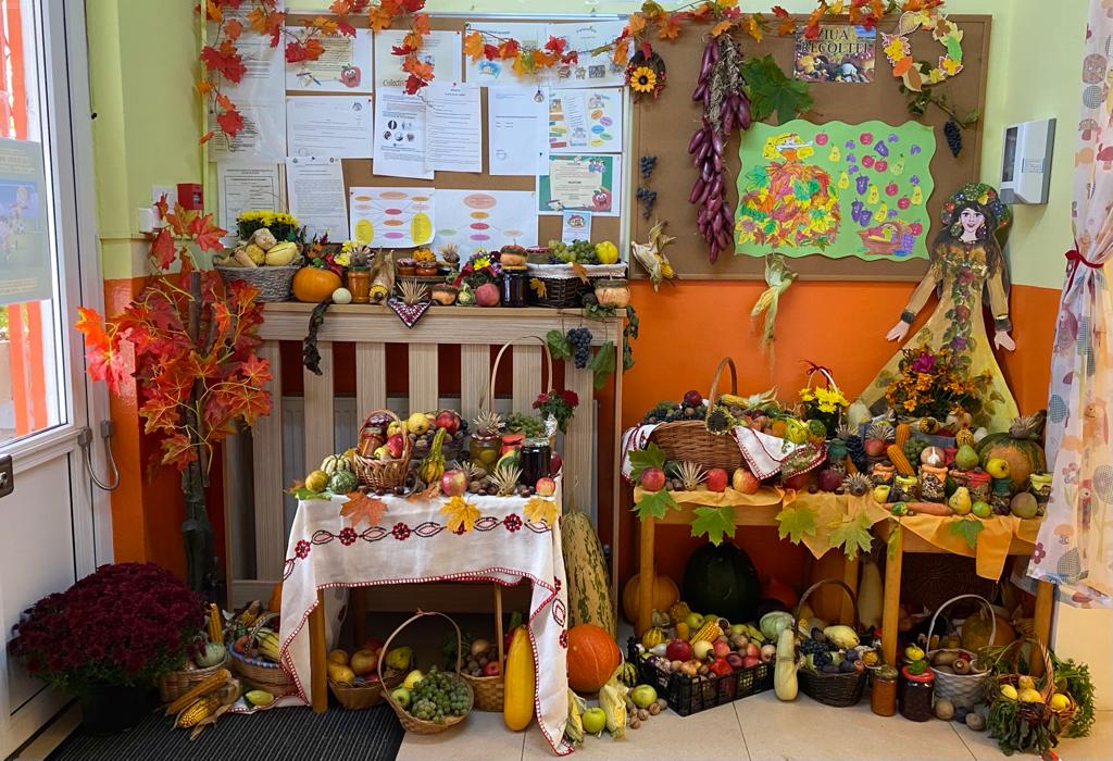Toamna sărbătorită de micuții Grădiniței ,,Căsuța Poveștilor” din Sibiu printr-un festival colorat