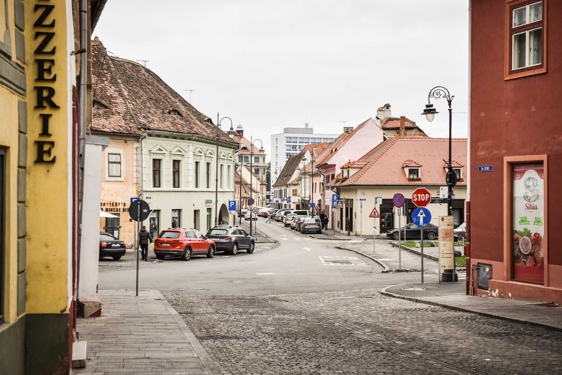După două zile de scădere, incidența crește din nou în municipiul Sibiu. Rata de infectare crește ușor și în Șelimbăr și Cisnădie