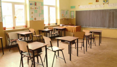 Guvernul analizează varianta închiderii tuturor școlilor timp de 2-3 săptămâni. Surse Edupedu: Urmează o vacanță de 3 săptămâni pentru toți elevii