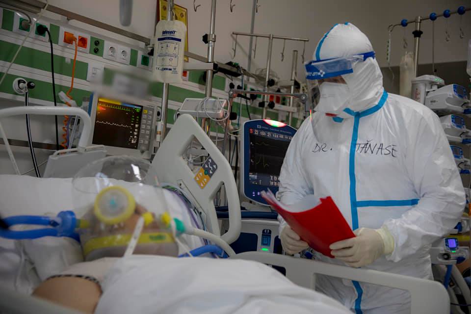 77,57% din pacienții internați în spitalele din Sibiu sunt nevaccinați