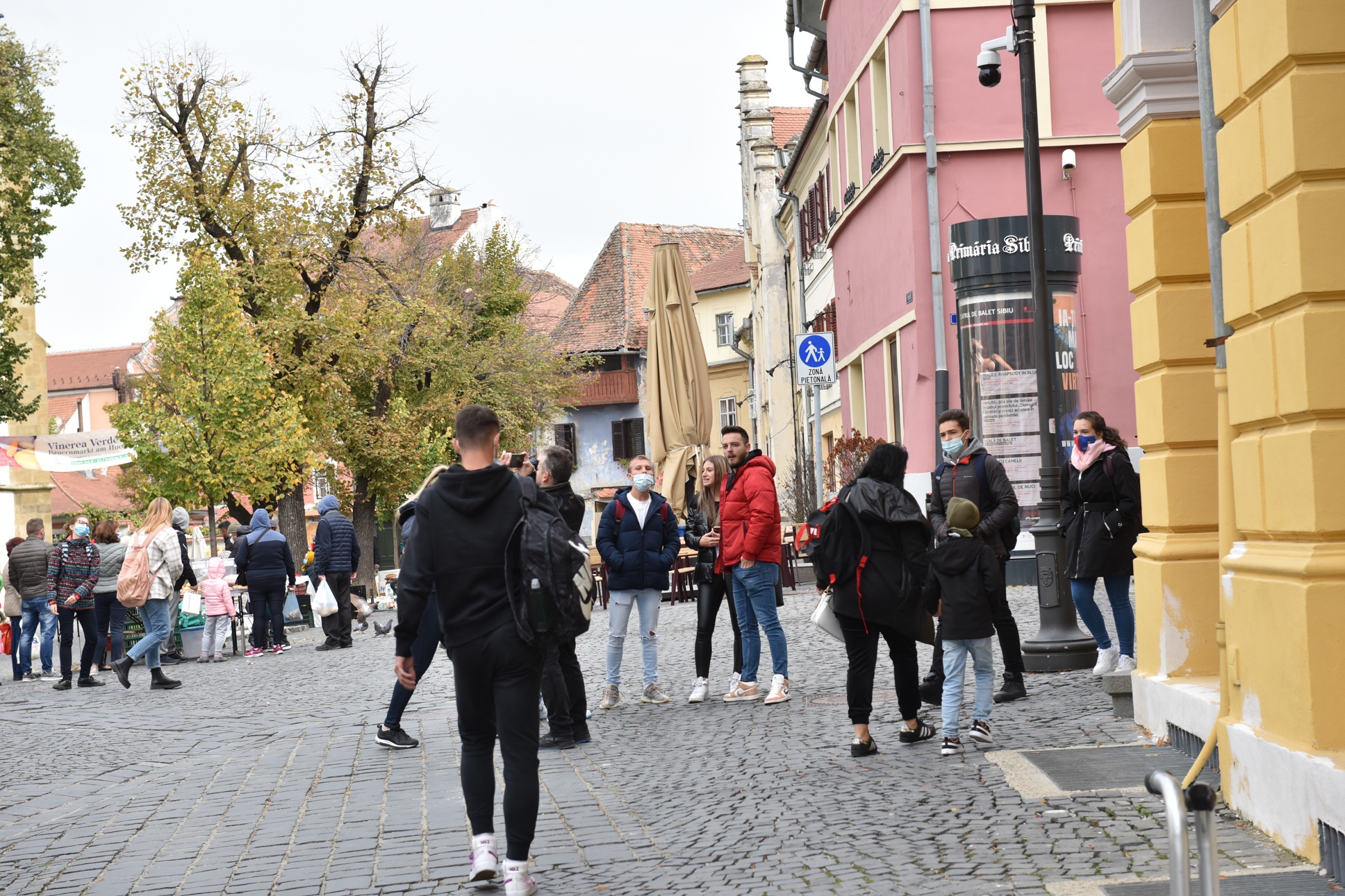 Fără centre de testare gratuită în Sibiu. Autorități: degeaba ne tot testăm, dacă nu ne vaccinăm