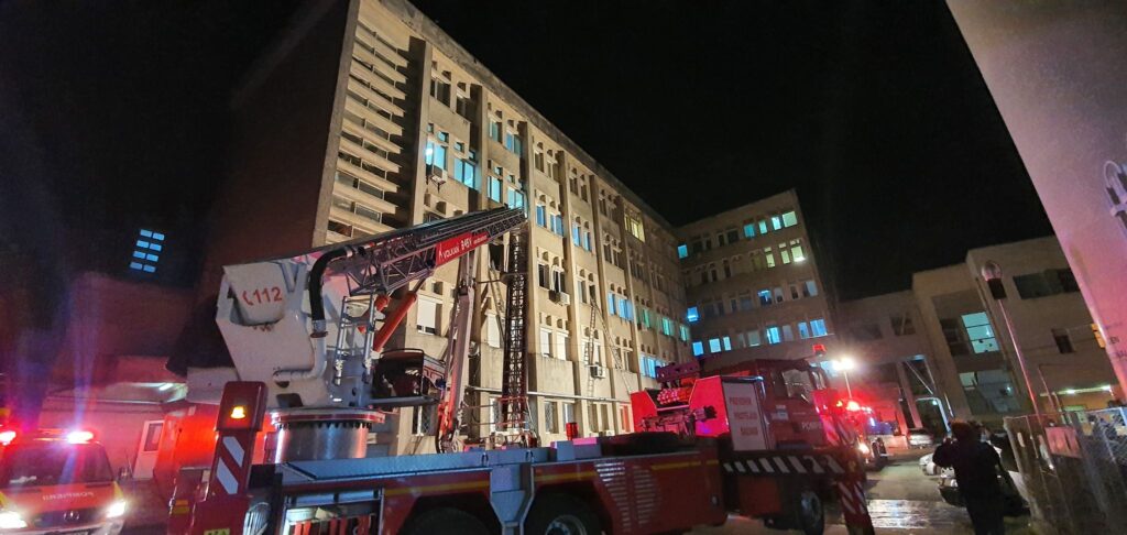 Parchetul General a pus sub acuzare 10 persoane și spitalul din Neamț, în cazul incendiului de la secția ATI unde au murit 10 pacienți