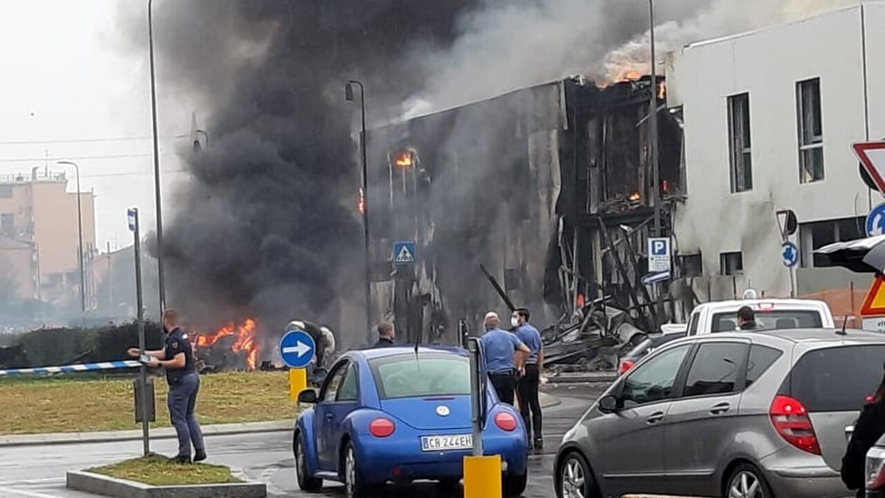MAE: Şapte cetăţeni români au murit în accidentul de la Milano