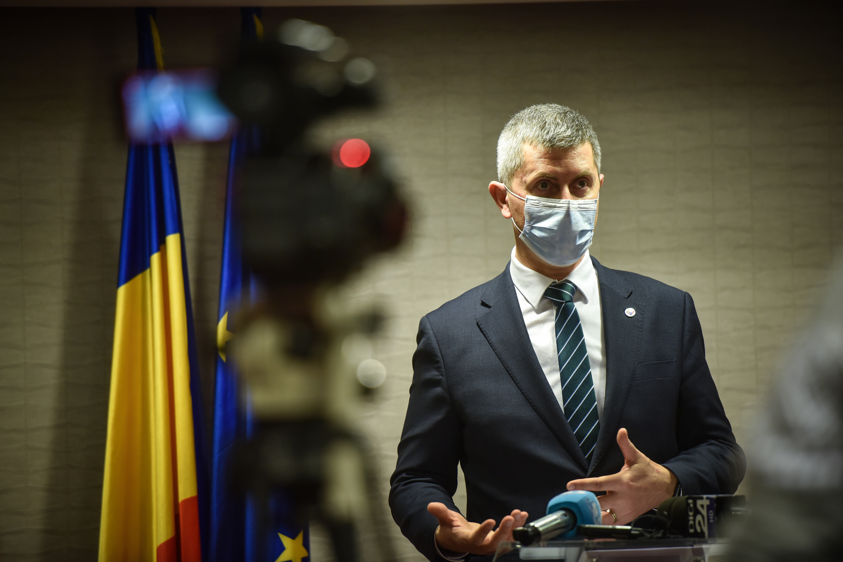 Barna: Cioloş, propunerea de premier a USR PLUS, dacă moţiunea trece şi PNL nu face o nominalizare