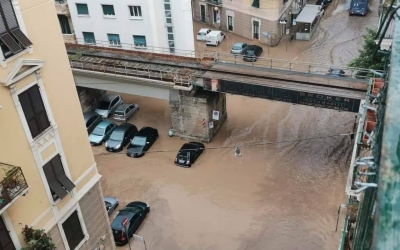 VIDEO Italia, lovită de furtuni puternice. O tornadă a fost semnalată în Catania