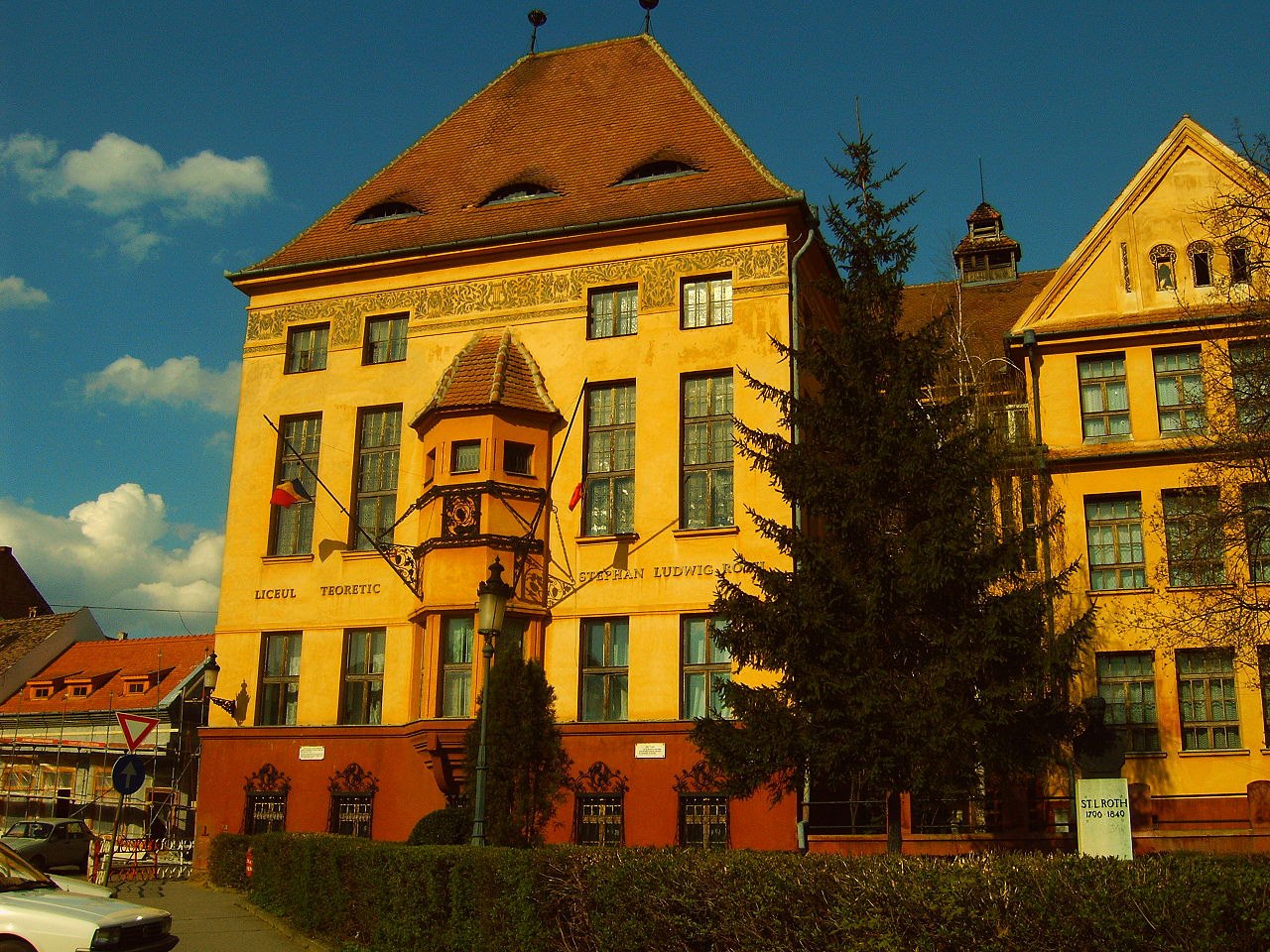 Se suspendă cursurile la Liceul „Stephan Ludwig Roth” și la o grădiniță din Sibiu