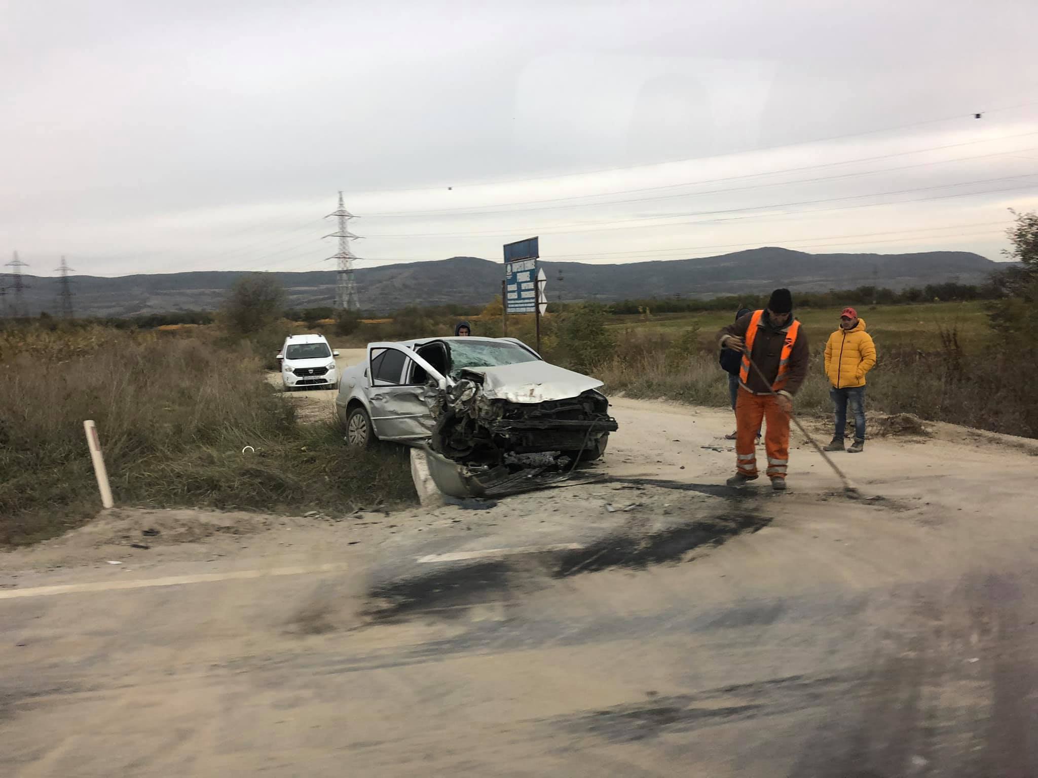 Coliziune între un TIR și o mașină, la Avrig. Un pasager a fost rănit