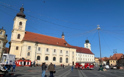 Incidența scade sub 10 la mie în orașul Sibiu, cu 1.655 de cazuri active.  Trei localități mai au o rată de infectare de peste 10