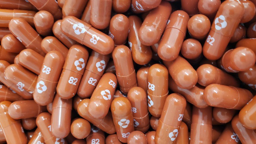Baciu: România are dreptul să cumpere 600.000 de capsule de Molnupiravir, pastila anti-COVID dezvoltată de Merck