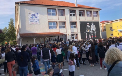 O singură școală din Sibiu rămâne în online. Lista actualizată a procentului de vaccinare din fiecare școală