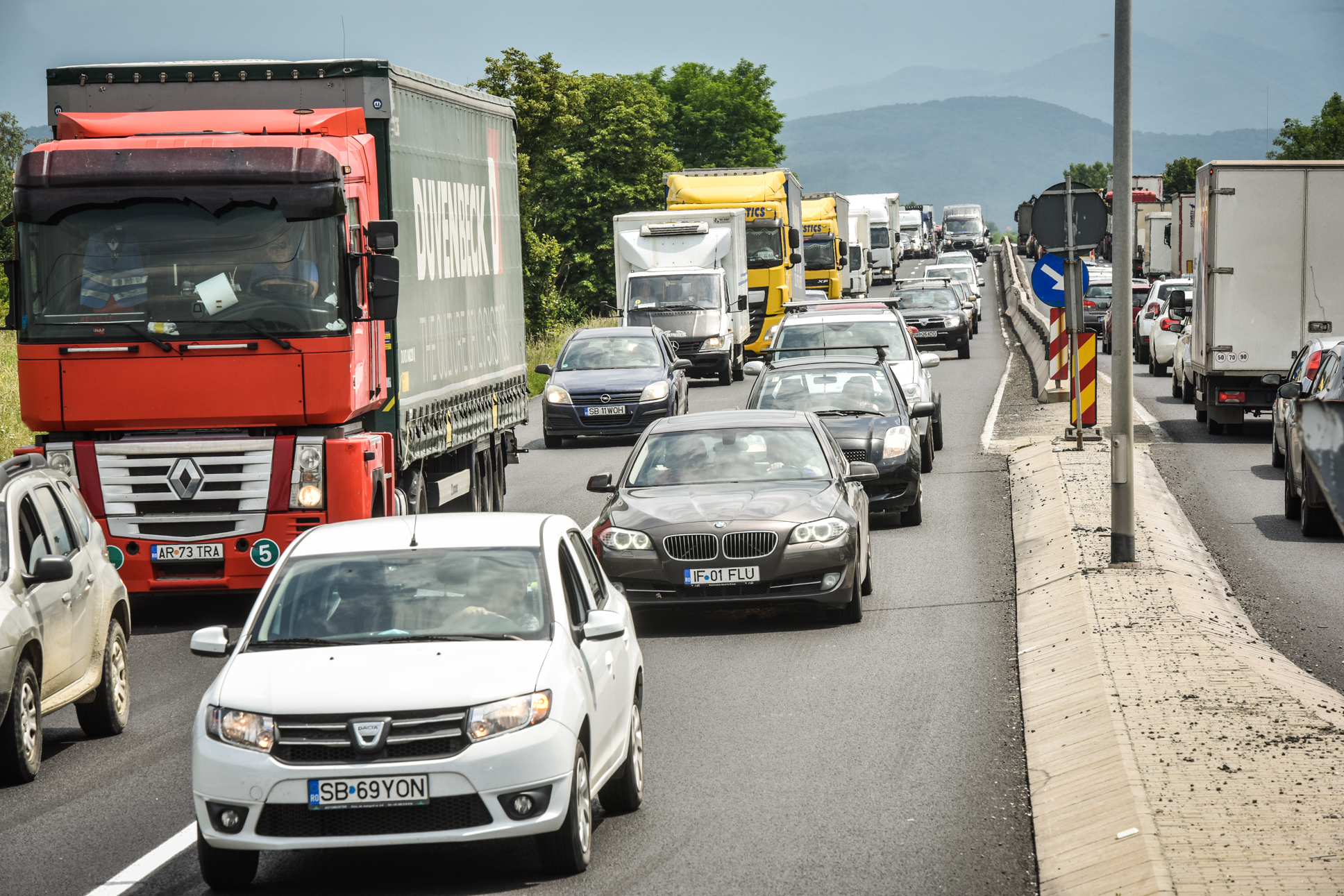 Proiect de lege: Mașinile cu volan pe dreapta să nu mai poată circula pe drumurile publice