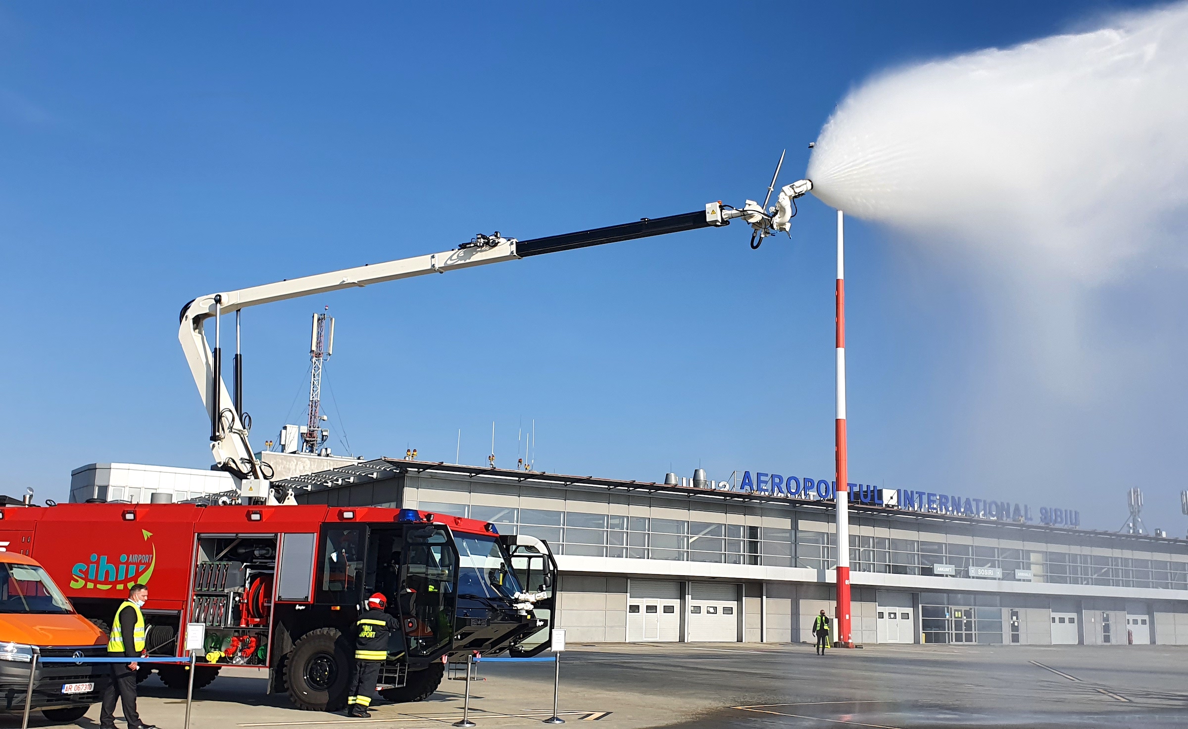 VIDEO 37 mil. de lei. Achiziții unice în România la Aeroportul din Sibiu: ”suntem în top în țară”